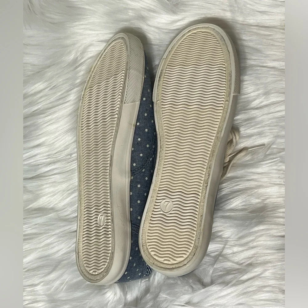 Austin Trading Co Women’s Casual Tennis Shoe (Sz 7)
